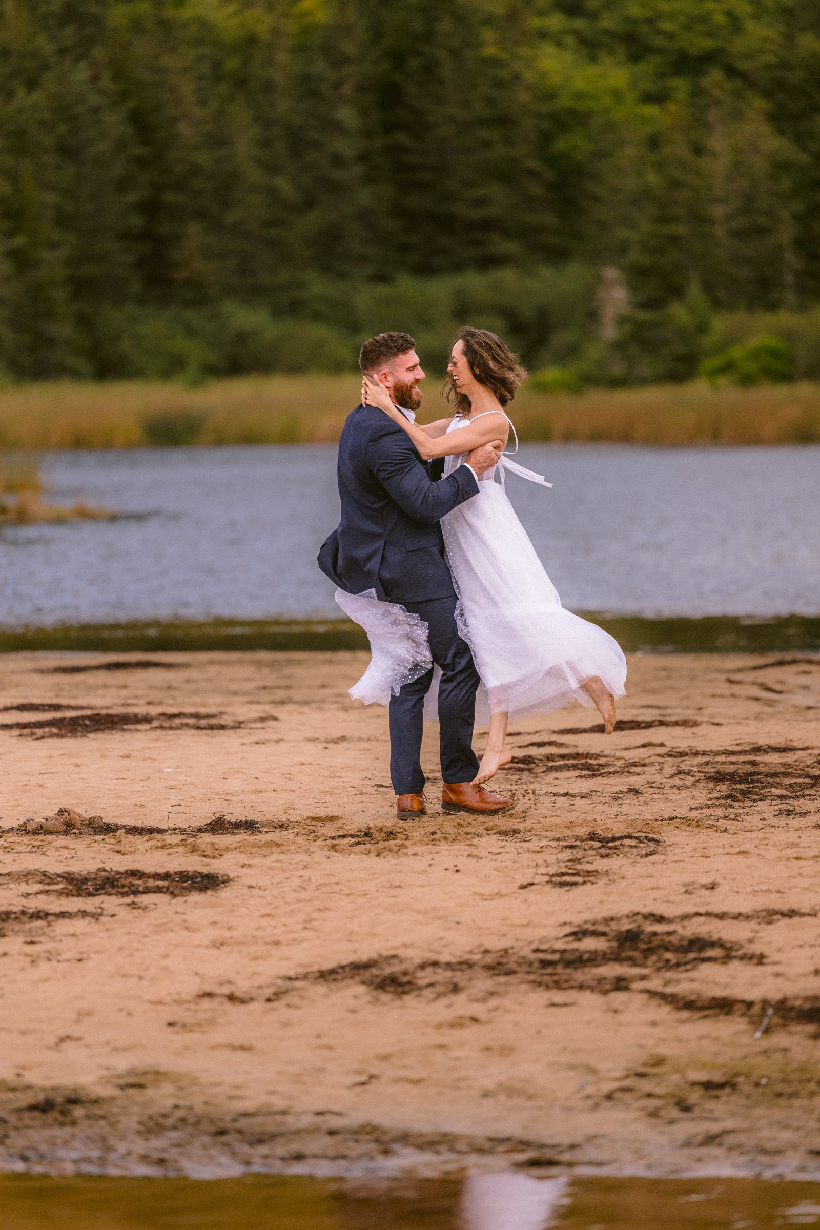 Acadia-National-park-how-to-elope-lobster-boat-tour-maine-MoonRisingPhotography-2020.jpg